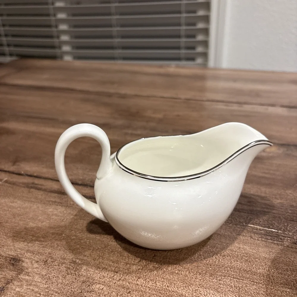 Vintage WEDGWOOD Bone China DORIC White, Silver Edged Creamer And SUGAR EXC!